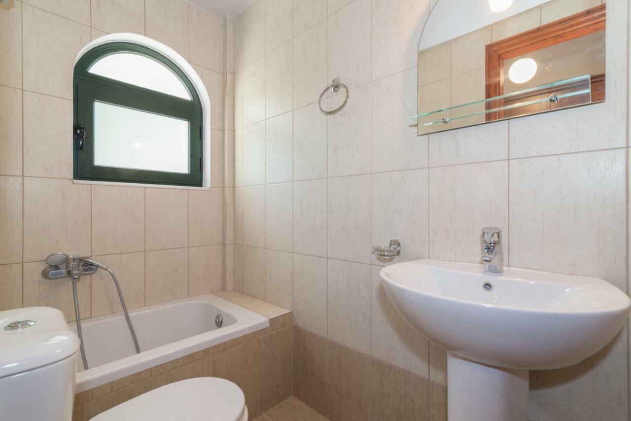 Aparthotel Allegro & *